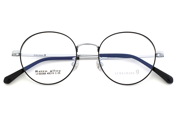 إطار المواصفات الرائجة - أسود وفضي