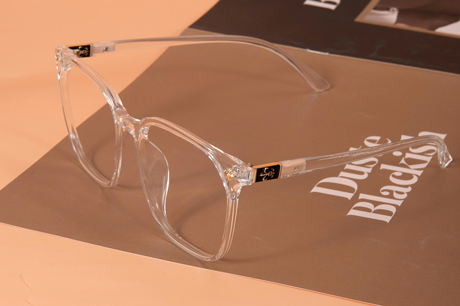 مزايا الإطار البصري TR90