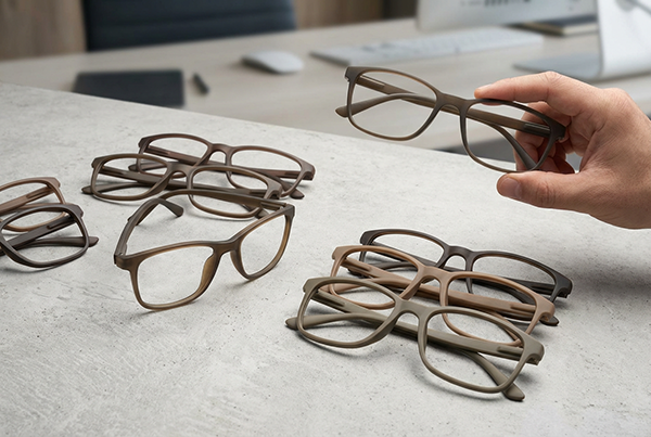 TR90 – الطلاب والمتاجر ذات معدل الدوران المرتفع