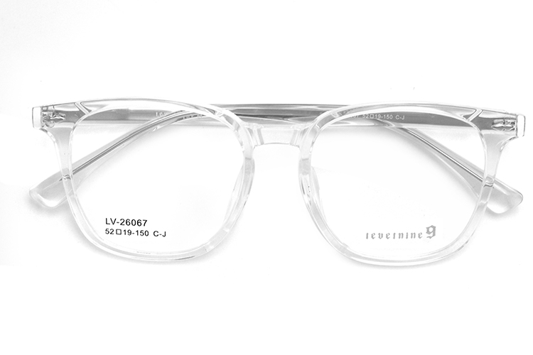 هل سيمسح إطار النظارات باللون الأصفر؟