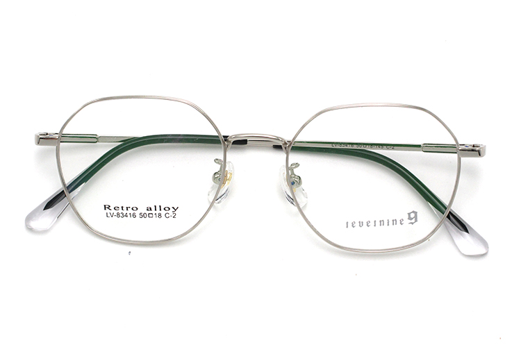 إطارات مصممة معدنية - فضية