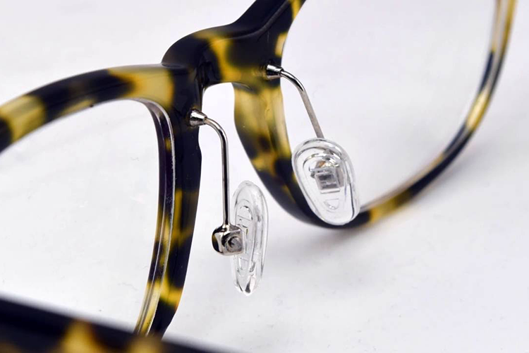 وسادات أنف قابلة للتعديل