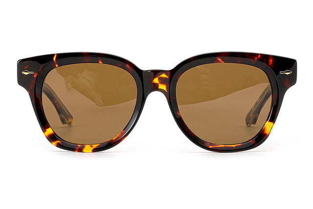 نظارات شمسية من خلات السلحفاة