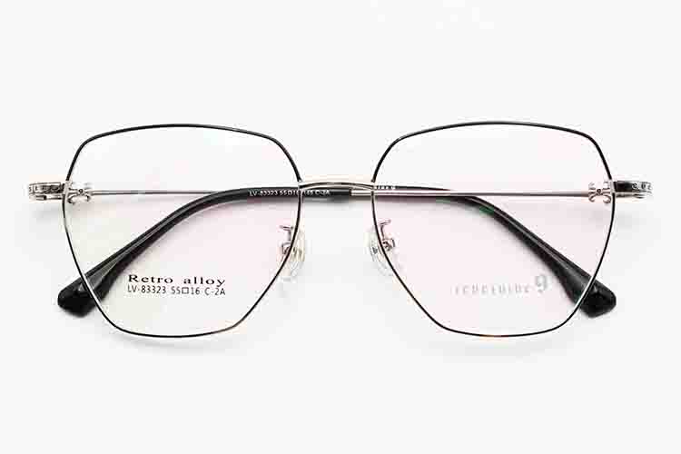 إطار Chasma أنثى - بندقية