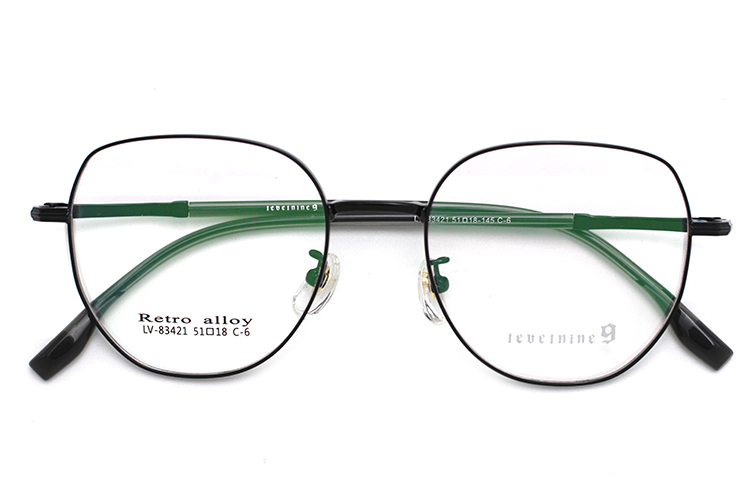 إطارات بصرية عصرية – باللون الأسود