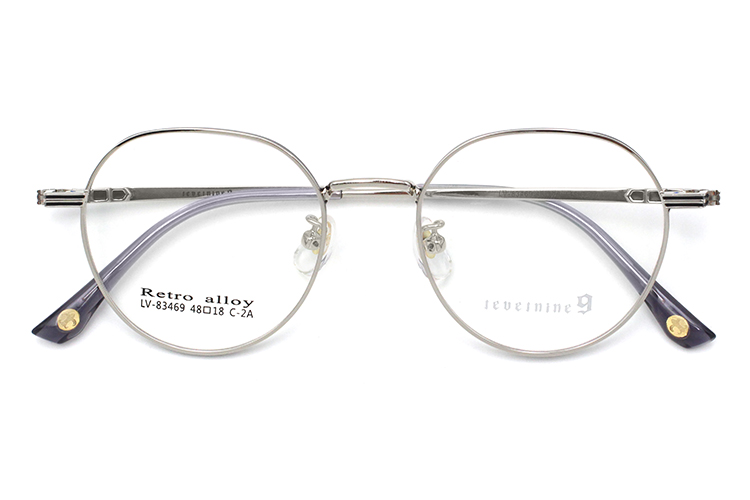 إطار معدني دائري - فضي