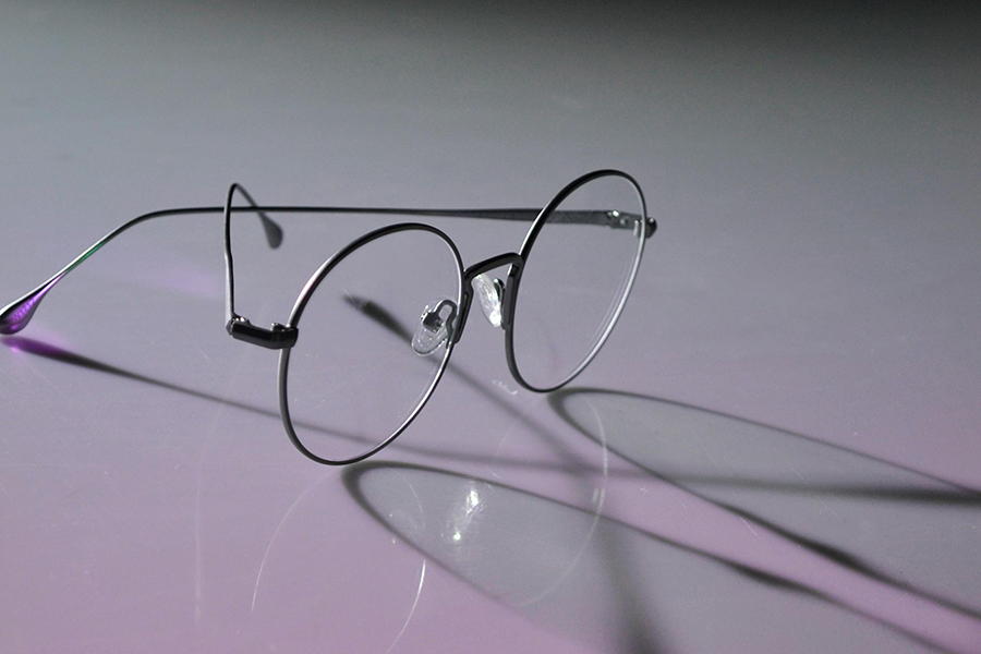 مزايا الإطار البصري من التيتانيوم