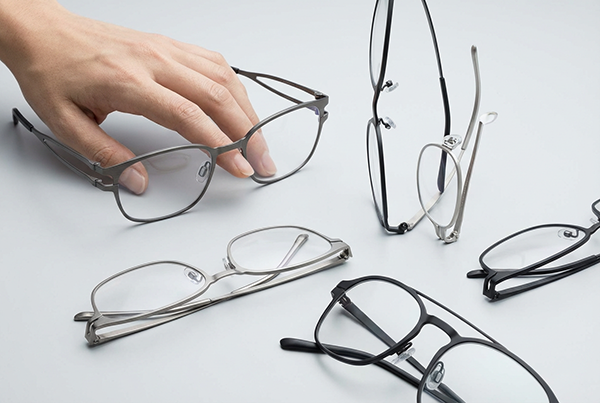 تيتانيوم – متاجر الأعمال والمتميزة