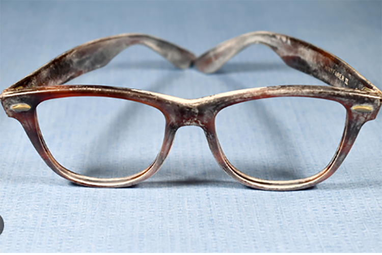 الأكسدة - أسباب تحول النظارات ذات الإطار الشفاف إلى اللون الأصفر